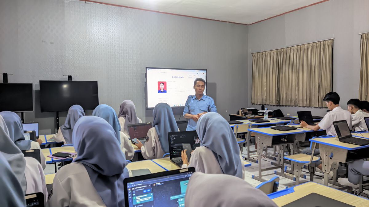 Presentasi Sistem Biodata Siswa